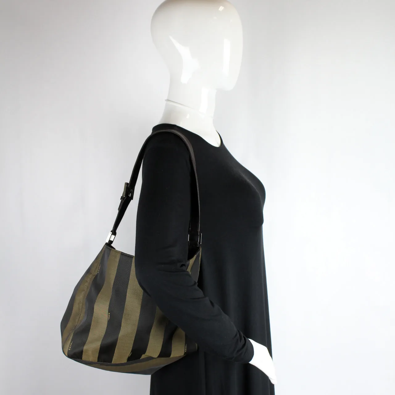 22826 Pequin Hobo